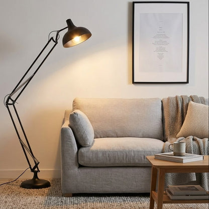 Varia – Modern golvlampa i arkitektstil