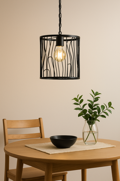 Vivienne taklampa– Modern design med konstnärlig svärta